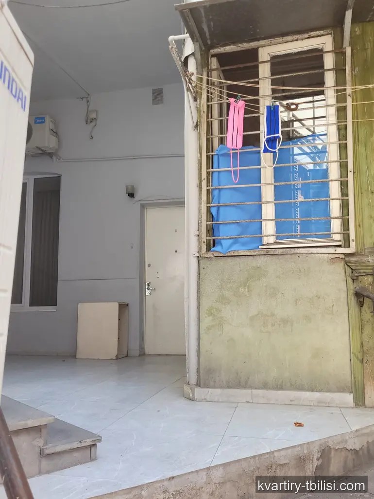 Трёхкомнатная квартира на Мтацминде — 200 000 USD | Tbilisi Homes