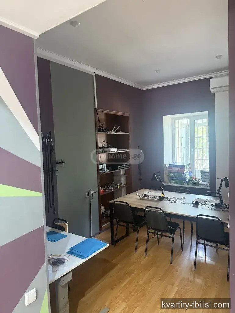 3-bedroom Apartment for sale in Mtatsminda, Tbilisi, 55 sqm, floor 1/2 — 135 000 USD | Tbilisi Homes