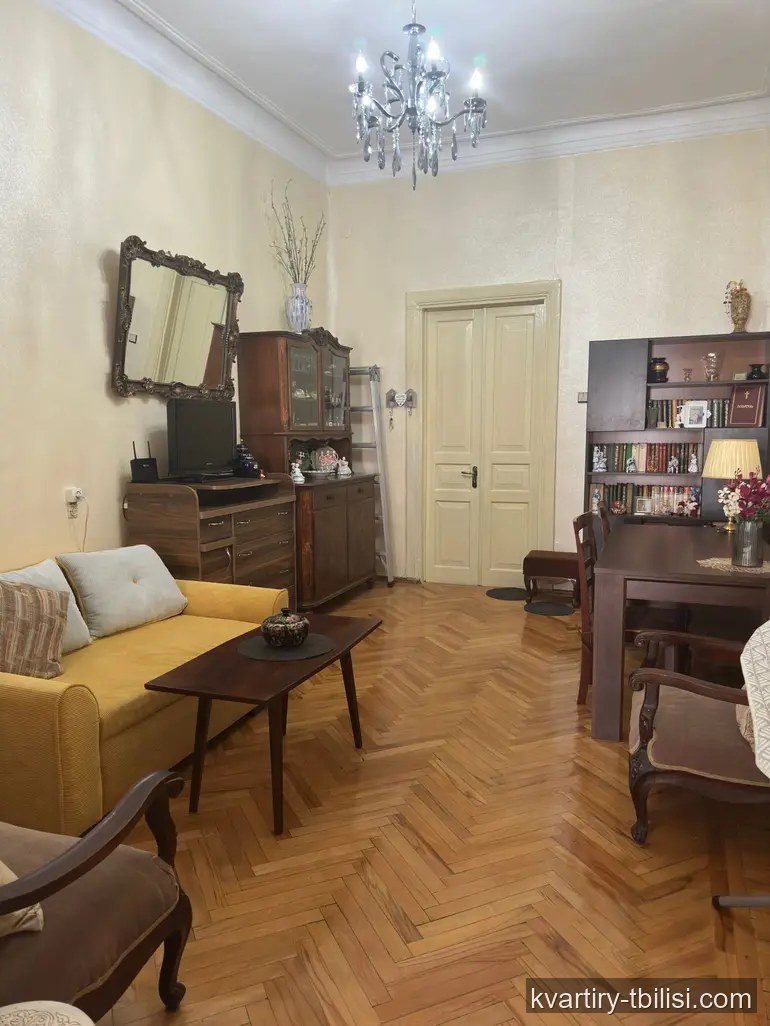 4-bedroom Apartment for sale in Mtatsminda, Tbilisi, 112 sqm, floor 4/4 — 285 000 USD | Tbilisi Homes