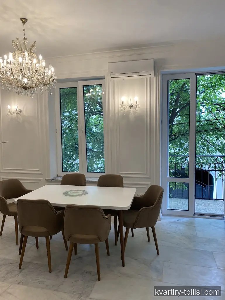 4-bedroom Apartment for sale in Mtatsminda, Tbilisi, 109 sqm, floor 2/4 — 360 000 USD | Tbilisi Homes