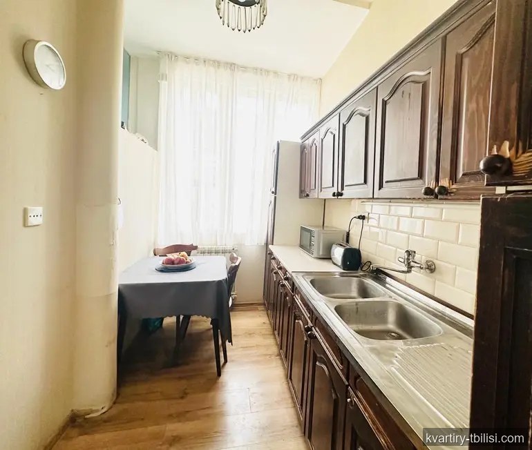 4-bedroom Apartment for sale in Mtatsminda, Tbilisi, 71 sqm, floor 2/2 — 210 000 USD | Tbilisi Homes