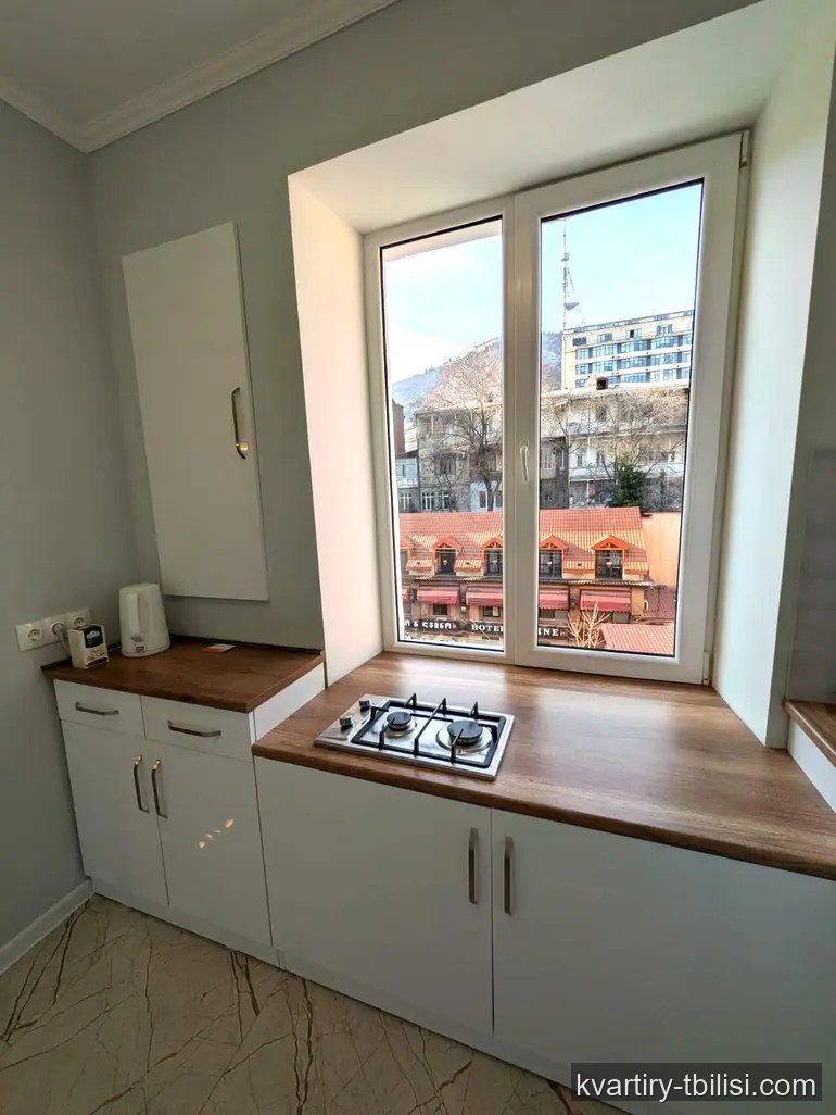 Четырёхкомнатная квартира на Мтацминде — 182 000 USD | Tbilisi Homes
