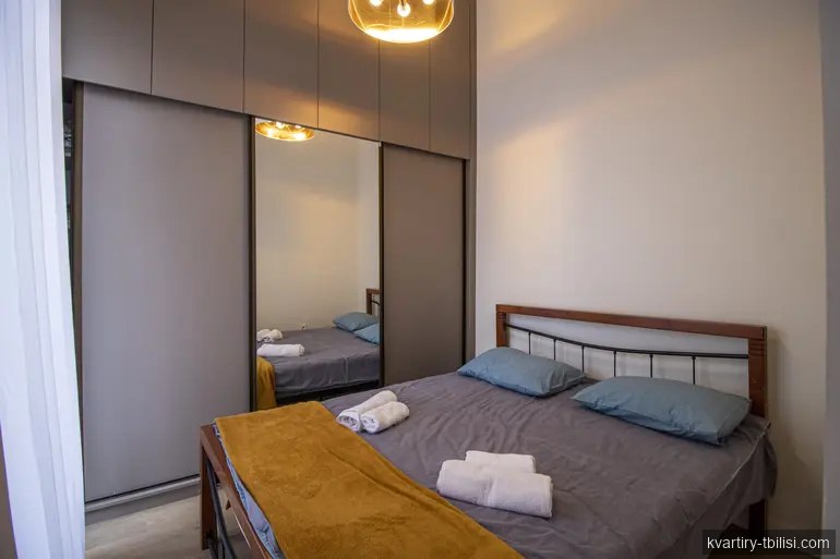 4-bedroom Apartment for sale in Mtatsminda, Tbilisi, 120 sqm, floor 3/3 — 1 950 USD | Tbilisi Homes