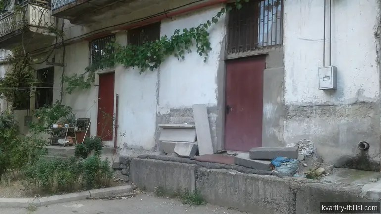 იყიდება 2 ოთახიანი ბინა მუხიანში, 60 მ², 1/9 სართული — 69 000 USD | Tbilisi Homes
