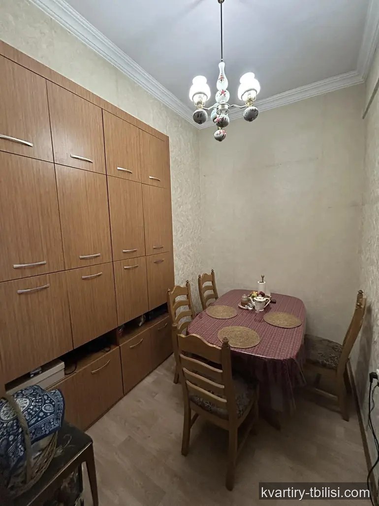 5-bedroom Apartment for sale in Nadzaladevi, Tbilisi, 90 sqm, floor 5/5 — 112 000 USD | Tbilisi Homes