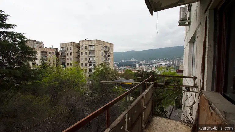 იყიდება 3 ოთახიანი ბინა ნუცუბიძეზე, 141 მ², 4/9 სართული — 150 000 USD | Tbilisi Homes