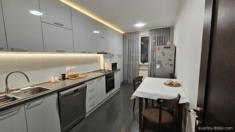 Трёхкомнатная квартира на Нутсубидзе — 175 000 USD | Tbilisi Homes