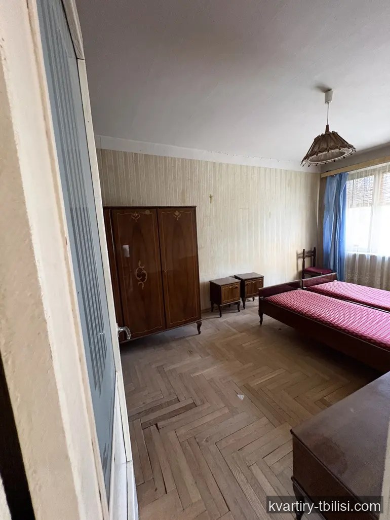 8-комнатная квартира на Нутсубидзе — 160 000 USD | Tbilisi Homes