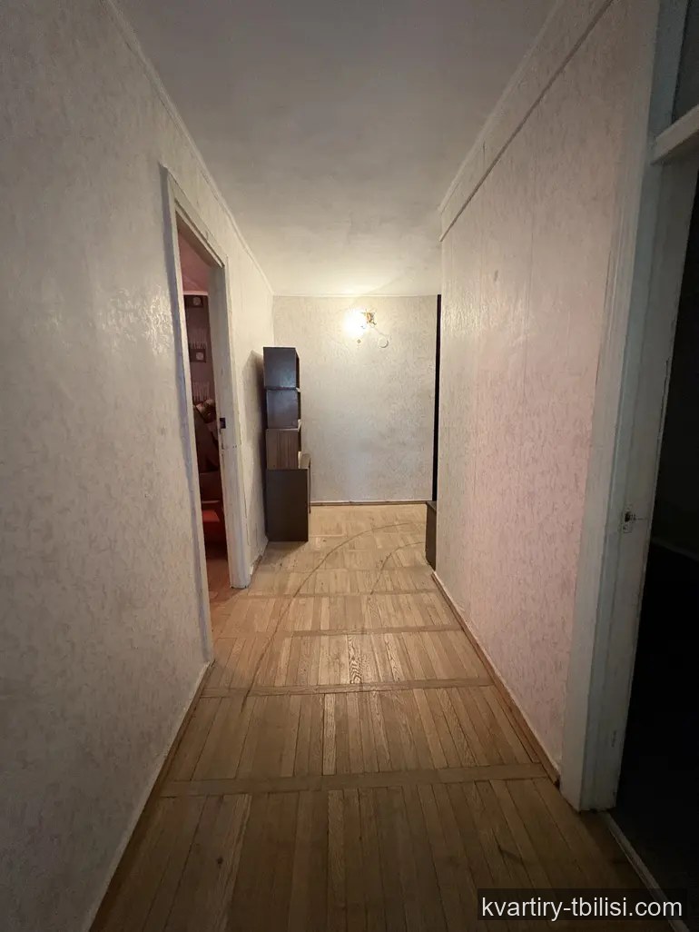 8-комнатная квартира на Нутсубидзе — 160 000 USD | Tbilisi Homes