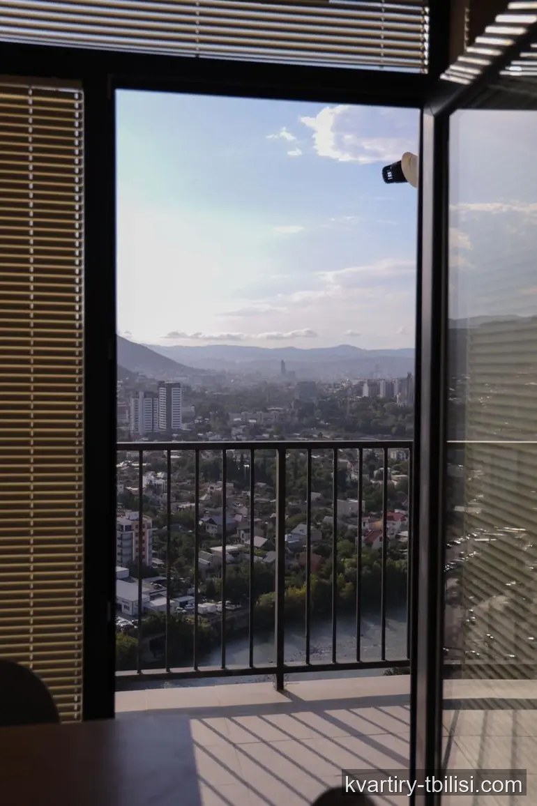 Четырёхкомнатная квартира в Ортачале — 1 148 USD | Tbilisi Homes