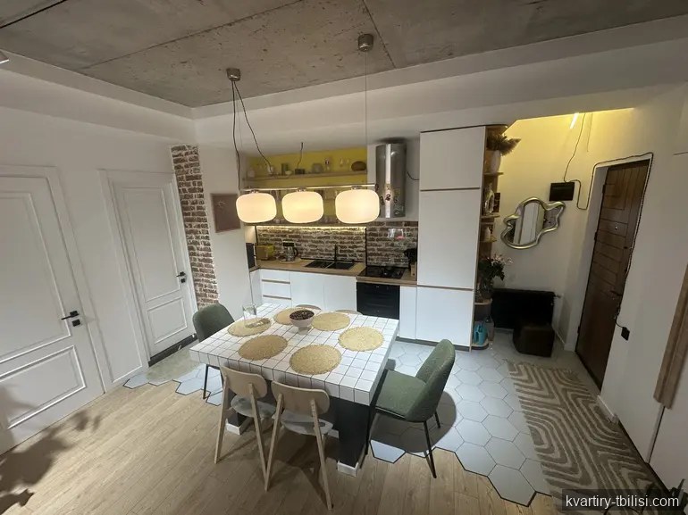 Четырёхкомнатная квартира в Ортачале — 235 000 USD | Tbilisi Homes