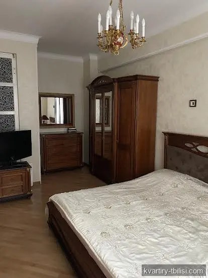 Трёхкомнатная квартира на Сабуртало — 190 000 USD | Tbilisi Homes