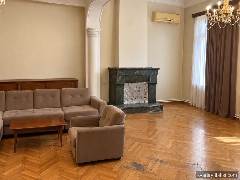Трёхкомнатная квартира на Сабуртало — 250 000 USD | Tbilisi Homes