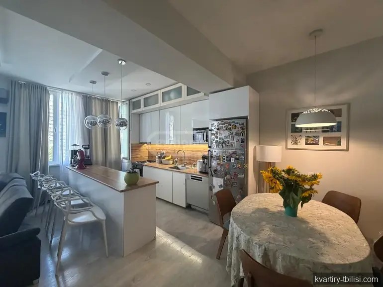 Трёхкомнатная квартира на Сабуртало — 158 000 USD | Tbilisi Homes