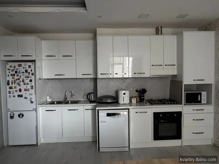 3-bedroom Apartment for sale in Saburtalo, Tbilisi, 90 sqm, floor 15/24 — 144 000 USD | Tbilisi Homes