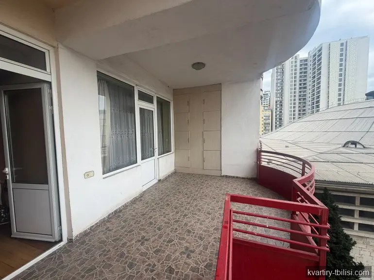 3-bedroom Apartment for sale in Saburtalo, Tbilisi, 154 sqm, floor 7/11 — 462 000 USD | Tbilisi Homes