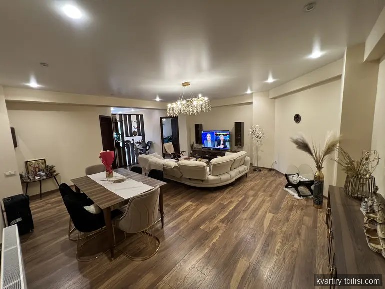 Трёхкомнатная квартира на Сабуртало — 177 000 USD | Tbilisi Homes