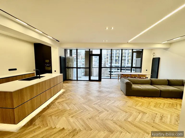 3-bedroom Apartment for sale in Saburtalo, Tbilisi, 152.1 sqm, floor 9/10 — 330 000 USD | Tbilisi Homes