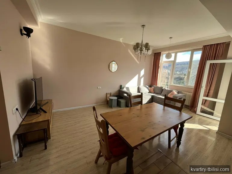 Трёхкомнатная квартира на Сабуртало — 190 000 USD | Tbilisi Homes