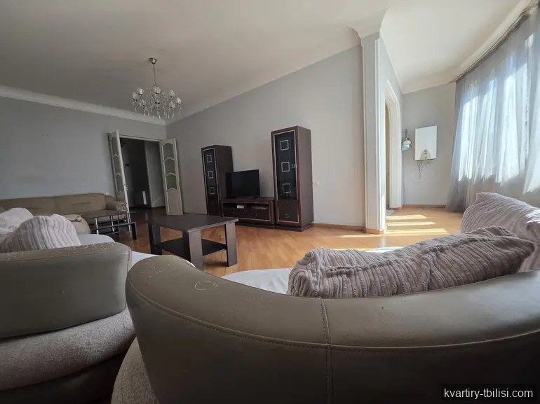 Четырёхкомнатная квартира на Сабуртало — 240 000 USD | Tbilisi Homes
