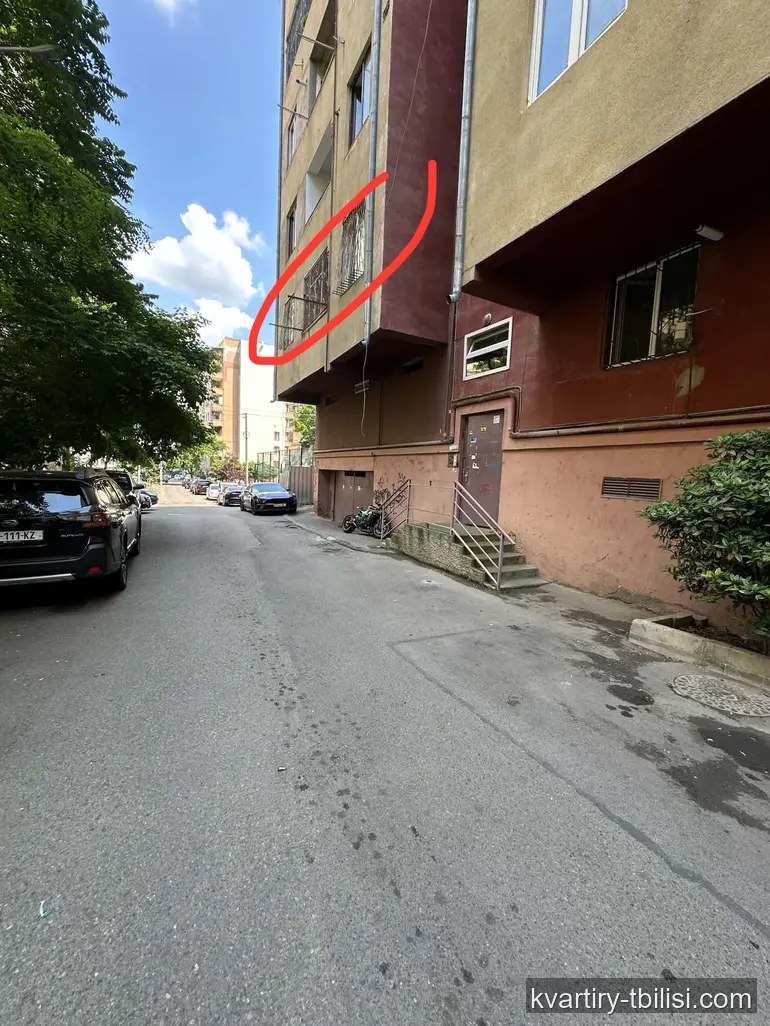 იყიდება 4 ოთახიანი ბინა საბურთალოზე, 150 მ², 2/6 სართული — 223 500 USD | Tbilisi Homes