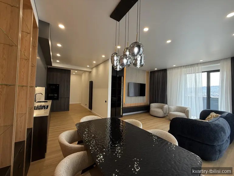Четырёхкомнатная квартира на Сабуртало — 380 000 USD | Tbilisi Homes