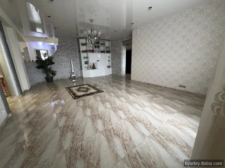 5-bedroom Apartment for sale in Saburtalo, Tbilisi, 168 sqm, floor 11/16 — 255 000 USD | Tbilisi Homes