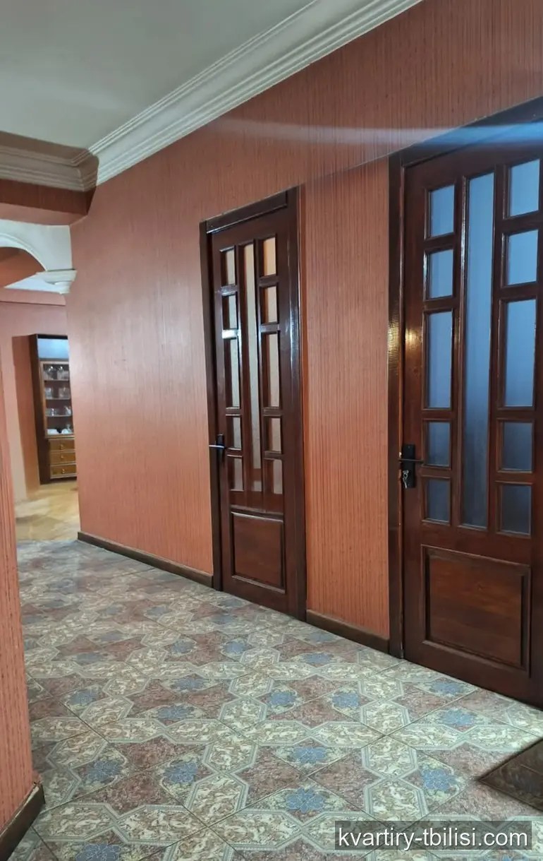 5-комнатная квартира на Сабуртало — 250 000 USD | Tbilisi Homes