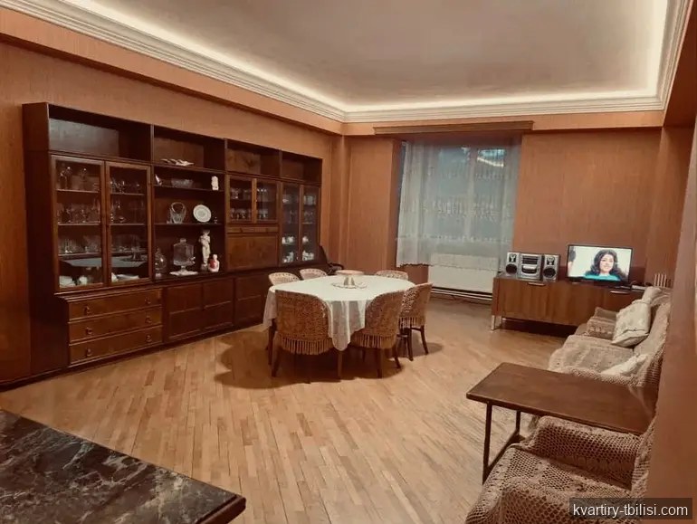5-комнатная квартира на Сабуртало — 250 000 USD | Tbilisi Homes