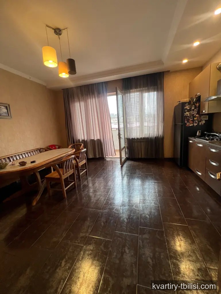 5-комнатная квартира на Сабуртало — 350 000 USD | Tbilisi Homes