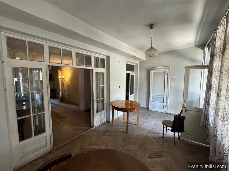5-комнатная квартира на Сабуртало — 175 000 USD | Tbilisi Homes
