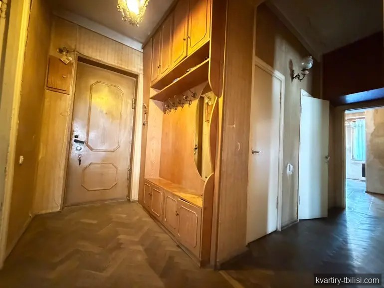 5-bedroom Apartment for sale in Saburtalo, Tbilisi, 171 sqm, floor 2/5 — 244 000 USD | Tbilisi Homes
