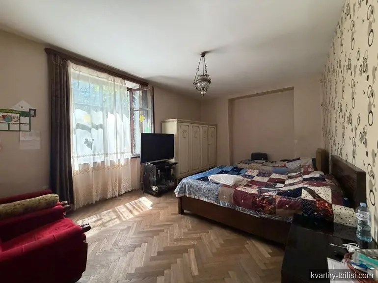 5-bedroom Apartment for sale in Saburtalo, Tbilisi, 171 sqm, floor 2/5 — 244 000 USD | Tbilisi Homes