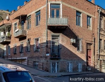 2-bedroom Apartment for sale in Sololaki, Tbilisi, 55 sqm, floor 1/3 — 98 000 USD | Tbilisi Homes