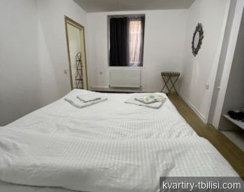2-bedroom Apartment for sale in Sololaki, Tbilisi, 55 sqm, floor 1/3 — 98 000 USD | Tbilisi Homes