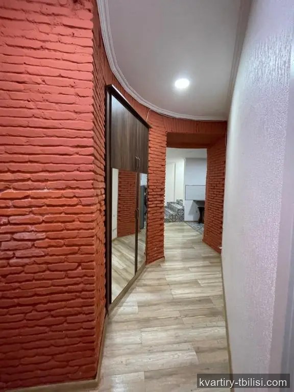 4-bedroom Apartment for sale in Sololaki, Tbilisi, 100 sqm, floor 1/1 — 210 000 USD | Tbilisi Homes