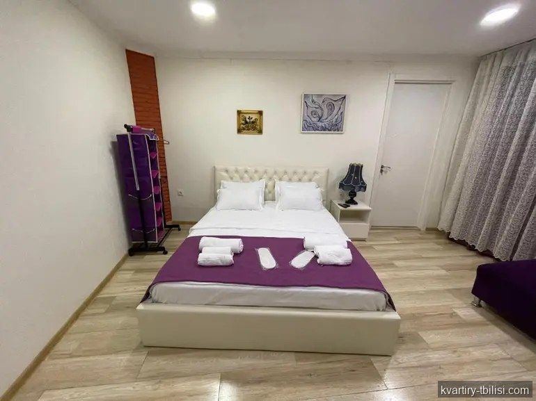 4-bedroom Apartment for sale in Sololaki, Tbilisi, 100 sqm, floor 1/1 — 210 000 USD | Tbilisi Homes