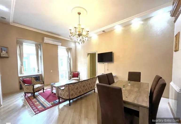 4-bedroom Apartment for sale in Sololaki, Tbilisi, 88 sqm, floor 2/3 — 240 000 USD | Tbilisi Homes