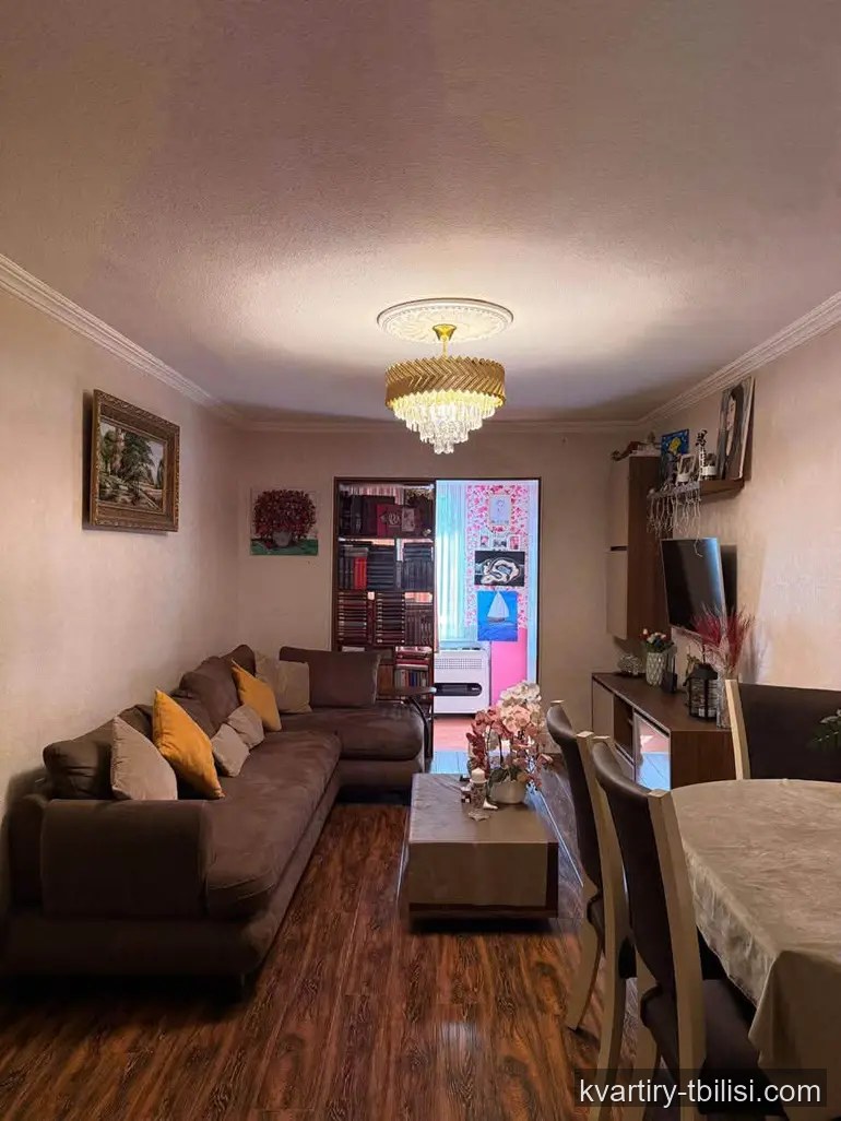 2-bedroom Apartment for sale in Third Massiv, Tbilisi, 54 sqm, floor 1/4 — 77 000 USD | Tbilisi Homes