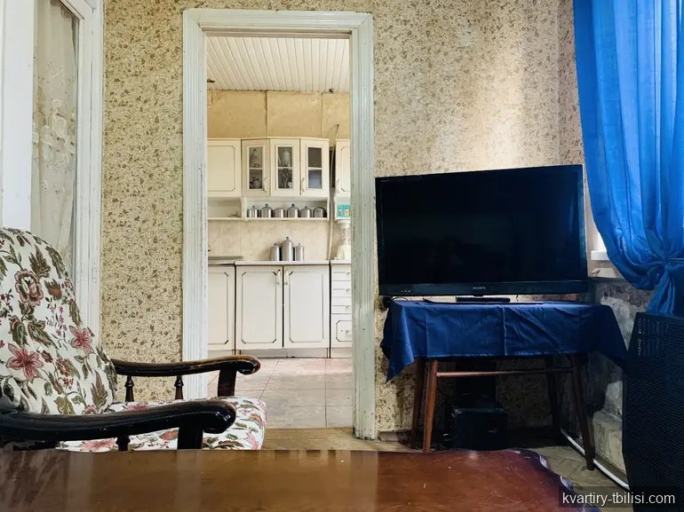 Трёхкомнатная квартира в Третьем массиве — 75 000 USD | Tbilisi Homes