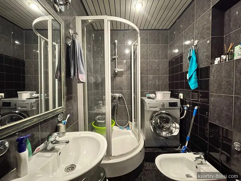 2-bedroom Apartment for sale in Vake, Tbilisi, 57 sqm, floor 1/5 — 250 000 USD | Tbilisi Homes