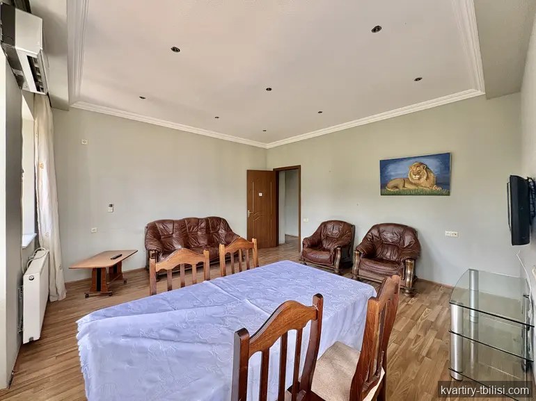 3-bedroom Apartment for sale in Vake, Tbilisi, 95.9 sqm, floor 3/4 — 250 000 USD | Tbilisi Homes
