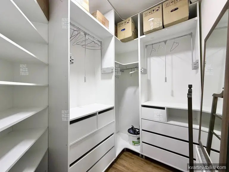 Трёхкомнатная квартира в Ваке — 1 500 USD | Tbilisi Homes