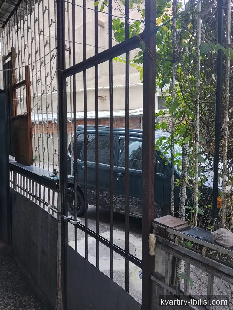 3-bedroom Apartment for sale in Vake, Tbilisi, 100 sqm, floor 2/9 — 220 000 USD | Tbilisi Homes
