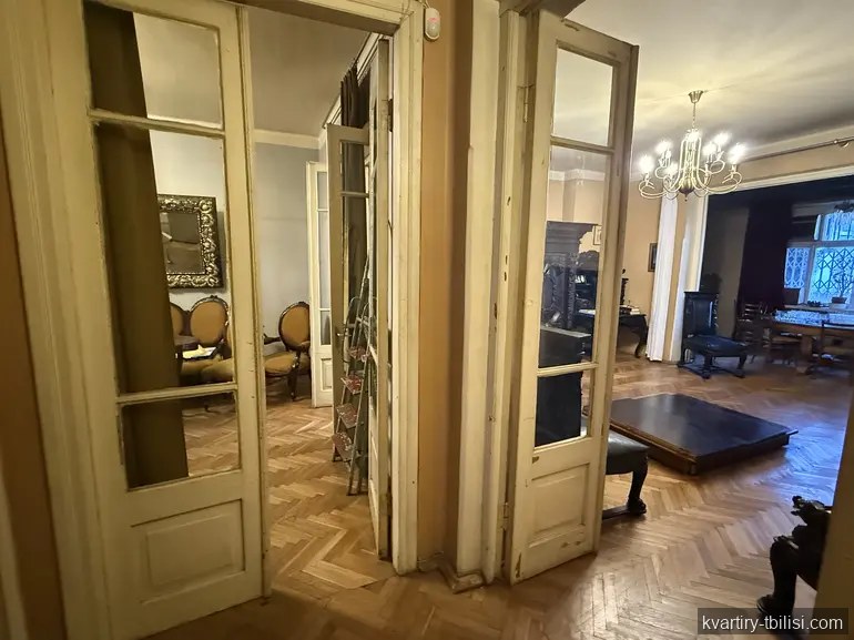 Четырёхкомнатная квартира в Ваке — 280 000 USD | Tbilisi Homes