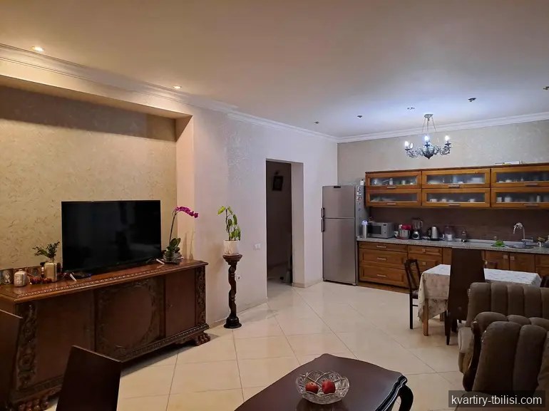 4-bedroom Apartment for sale in Vake, Tbilisi, 120 sqm, floor 5/14 — 235 000 USD | Tbilisi Homes