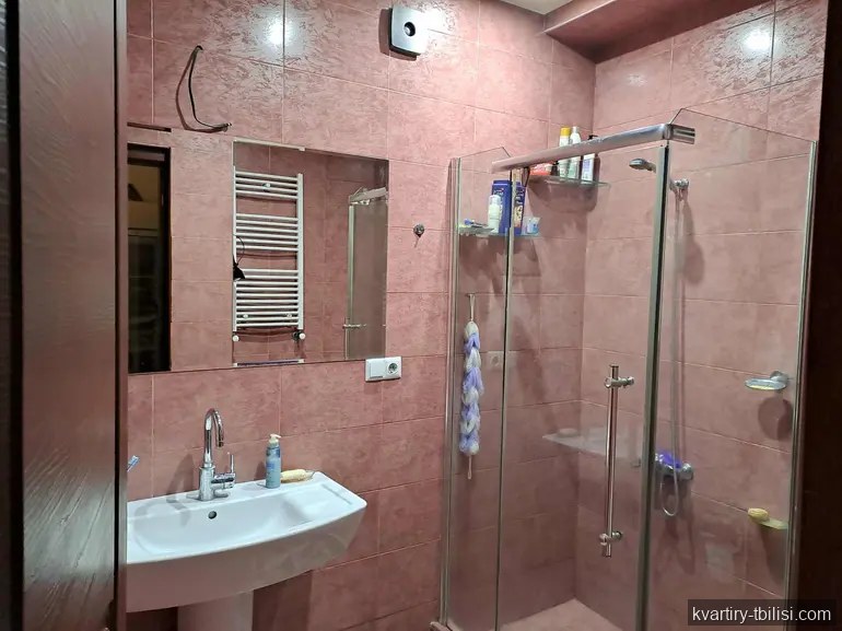 4-bedroom Apartment for sale in Vake, Tbilisi, 120 sqm, floor 5/14 — 235 000 USD | Tbilisi Homes