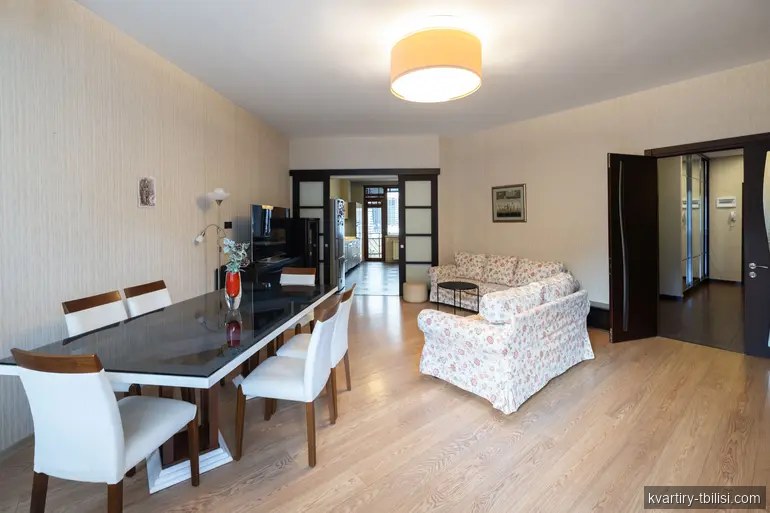 7-комнатная квартира в Ваке — 580 000 USD | Tbilisi Homes