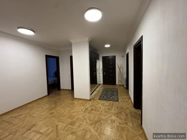 7-комнатная квартира в Ваке — 4 000 USD | Tbilisi Homes