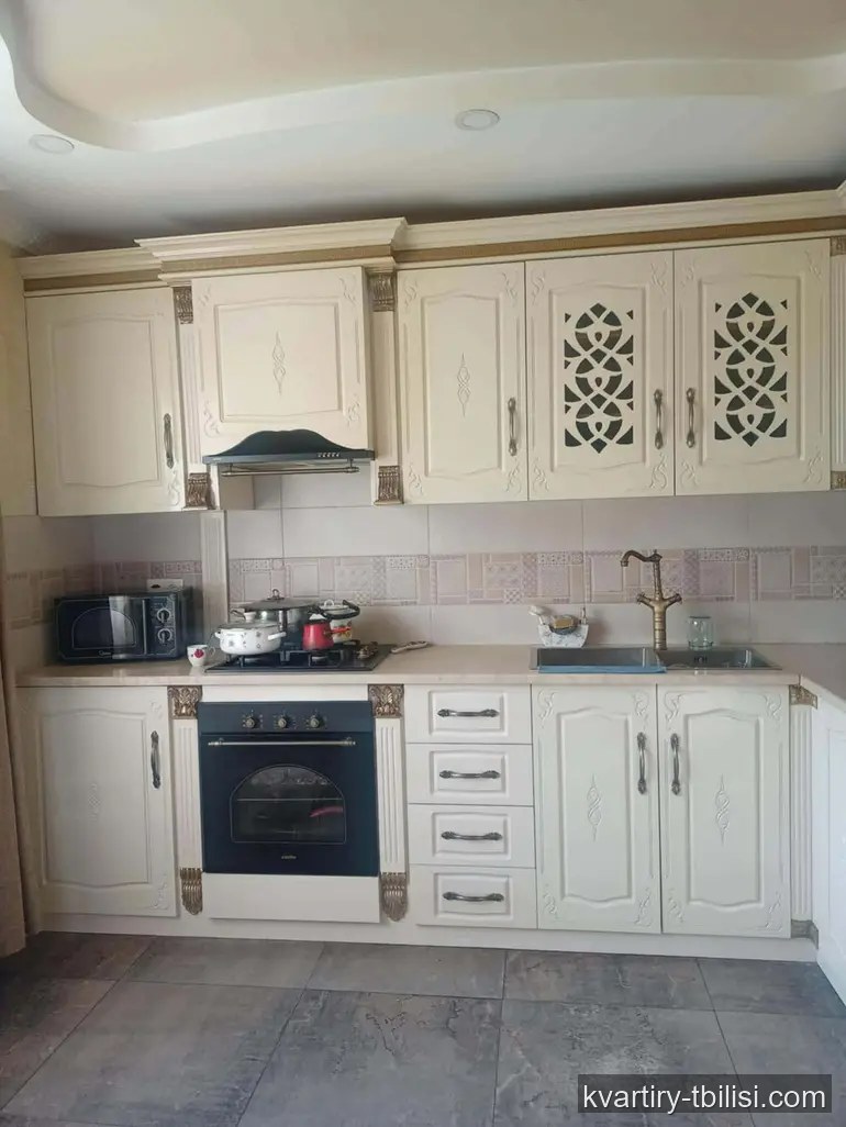 4-bedroom Apartment for sale in Vazisubani, Tbilisi, 100 sqm, floor 2/9 — 150 000 USD | Tbilisi Homes